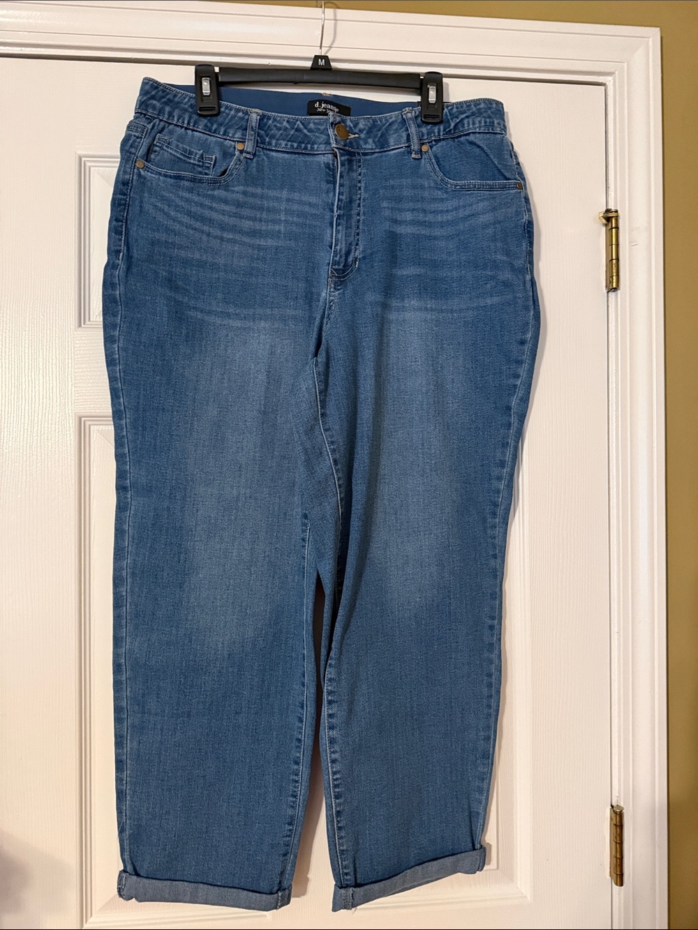 d. jeans Women’s Boyfriend Jeans - Medium Blue Wash